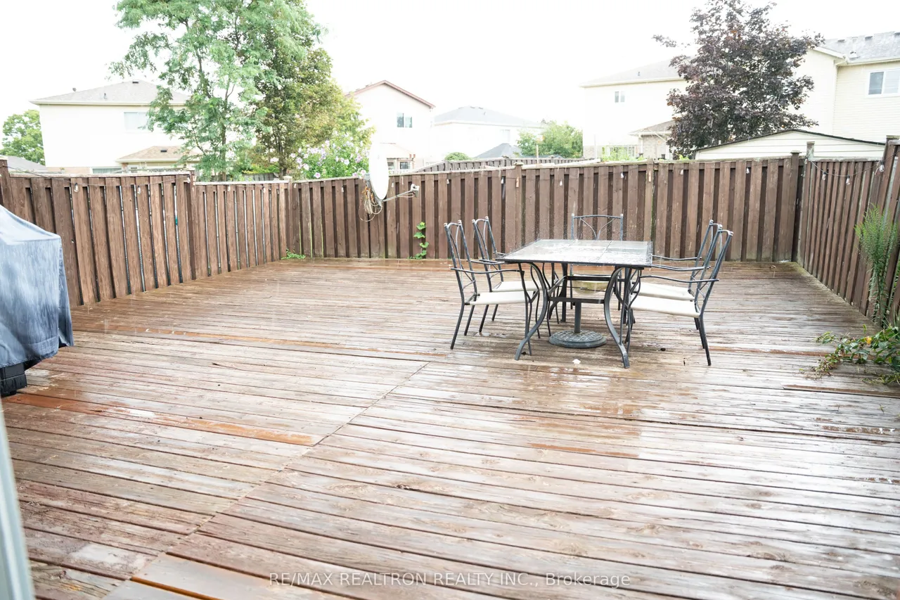 2065 Blue Ridge Crescent — photo 19