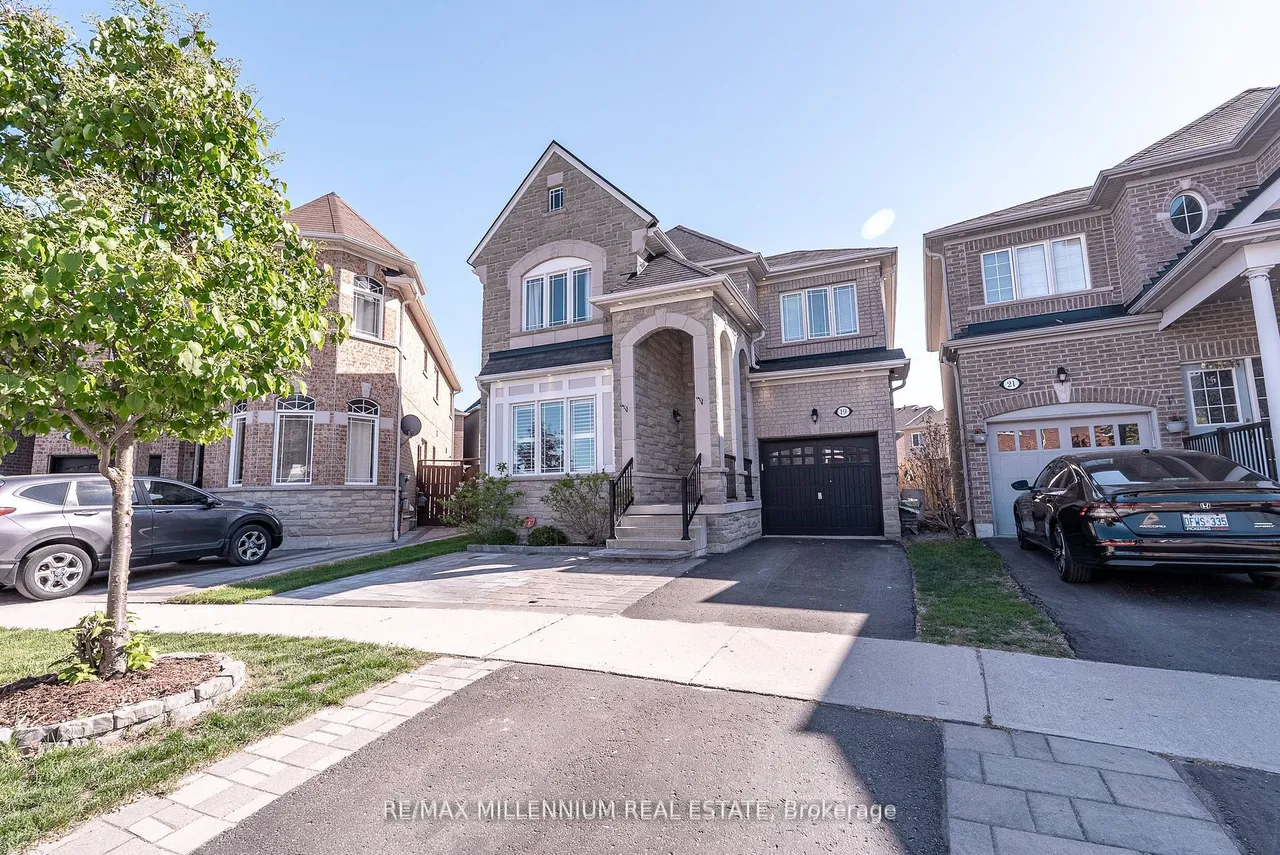 19 Bellotti Crescent — photo 3