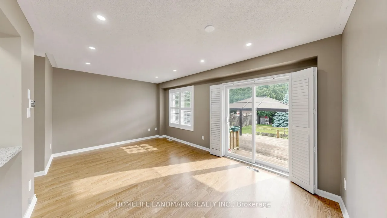 78 Bonello Crescent — photo 3