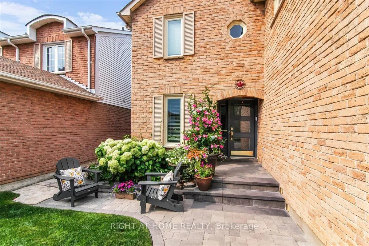 18 Bashford Road — photo 3