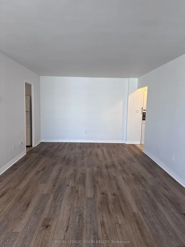 5 Massey Square, Unit 2801 — photo 2
