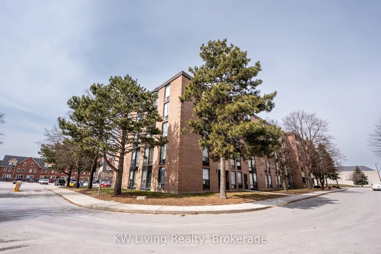 1525 Diefenbaker Court, Unit 402 — photo 3