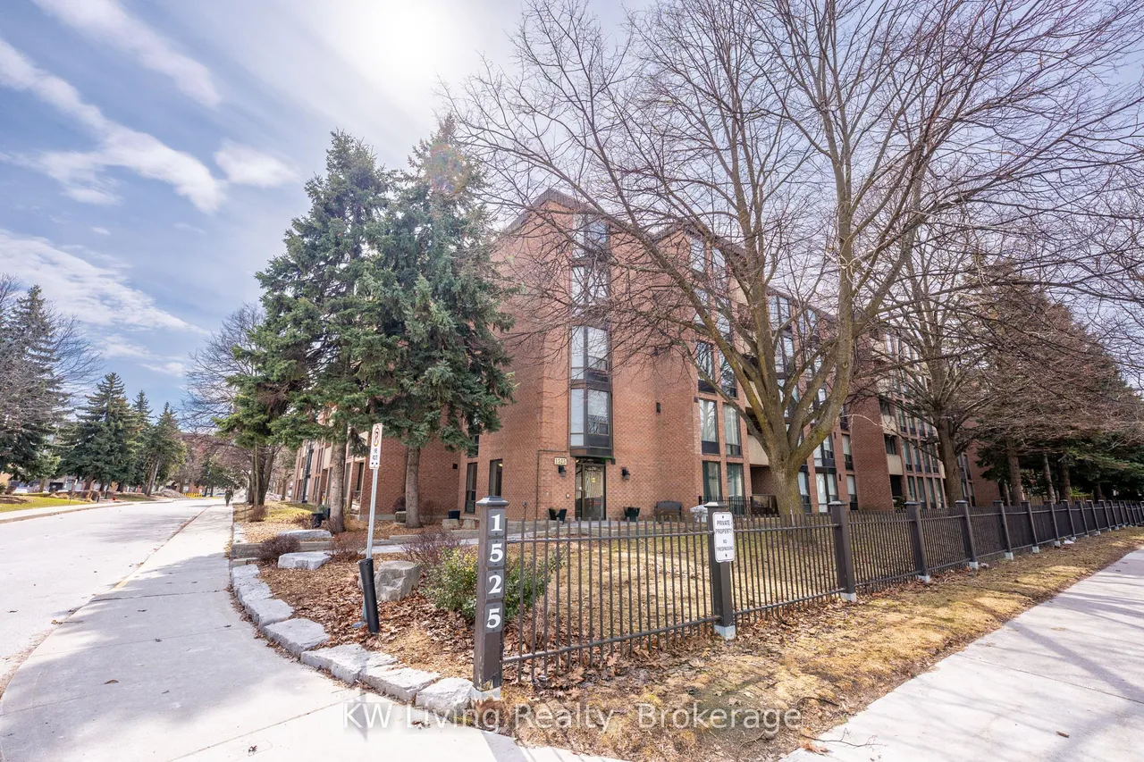 1525 Diefenbaker Court, Unit 402