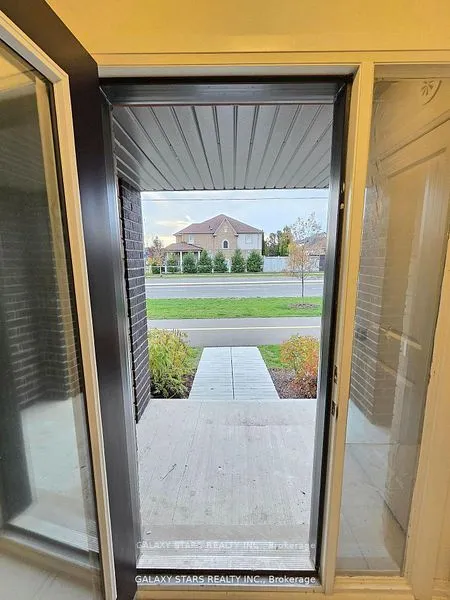 16 Emmas Way — photo 2