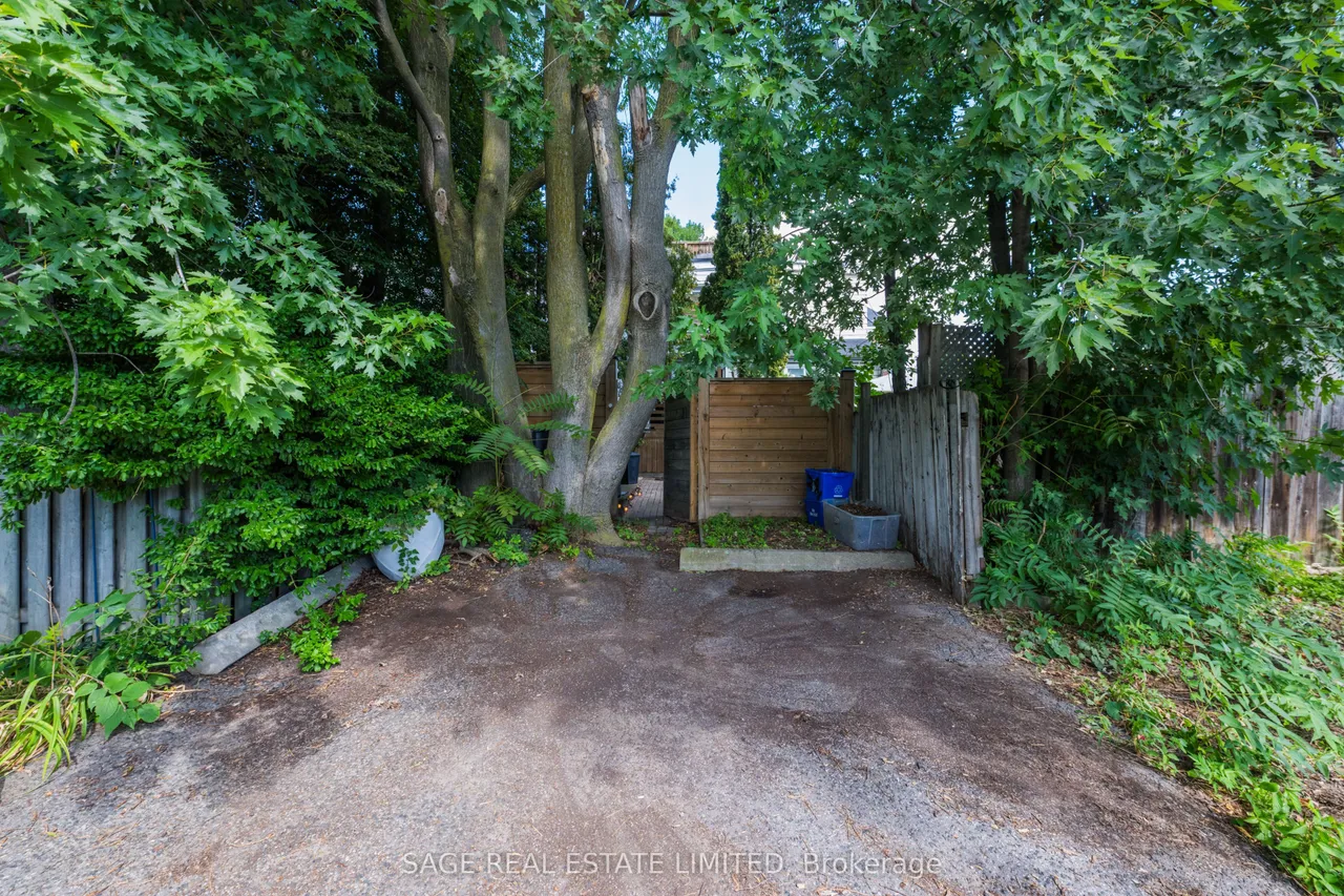 241 Langley Avenue — photo 47
