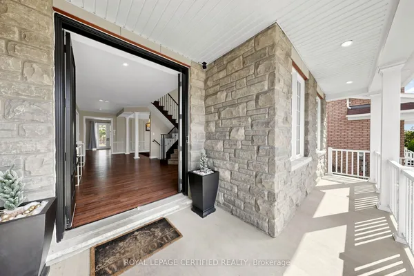 1428 Woodstream Avenue — photo 2
