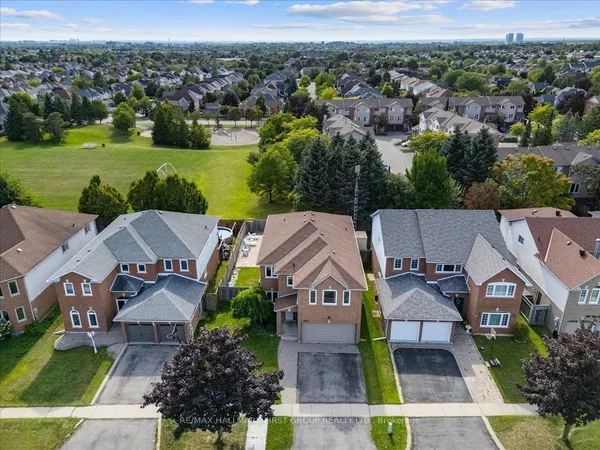 989 Deer Valley Drive