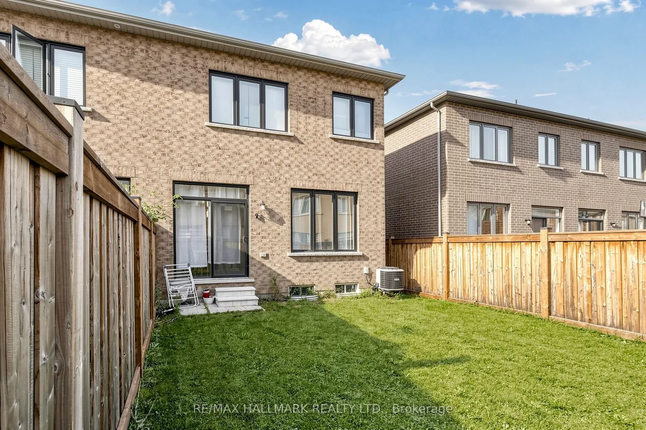 19 conarty Crescent — photo 40
