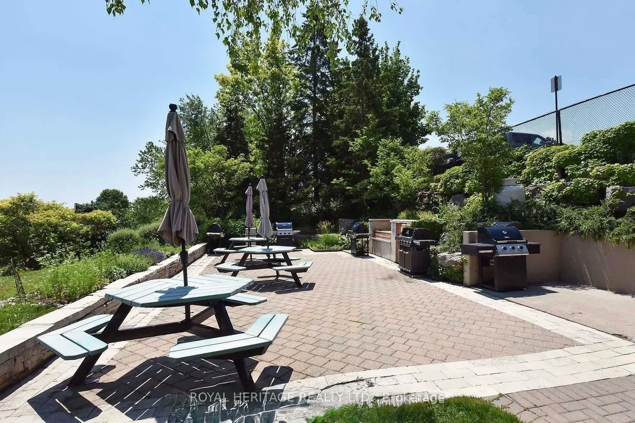 20 guildwood Parkway — photo 49