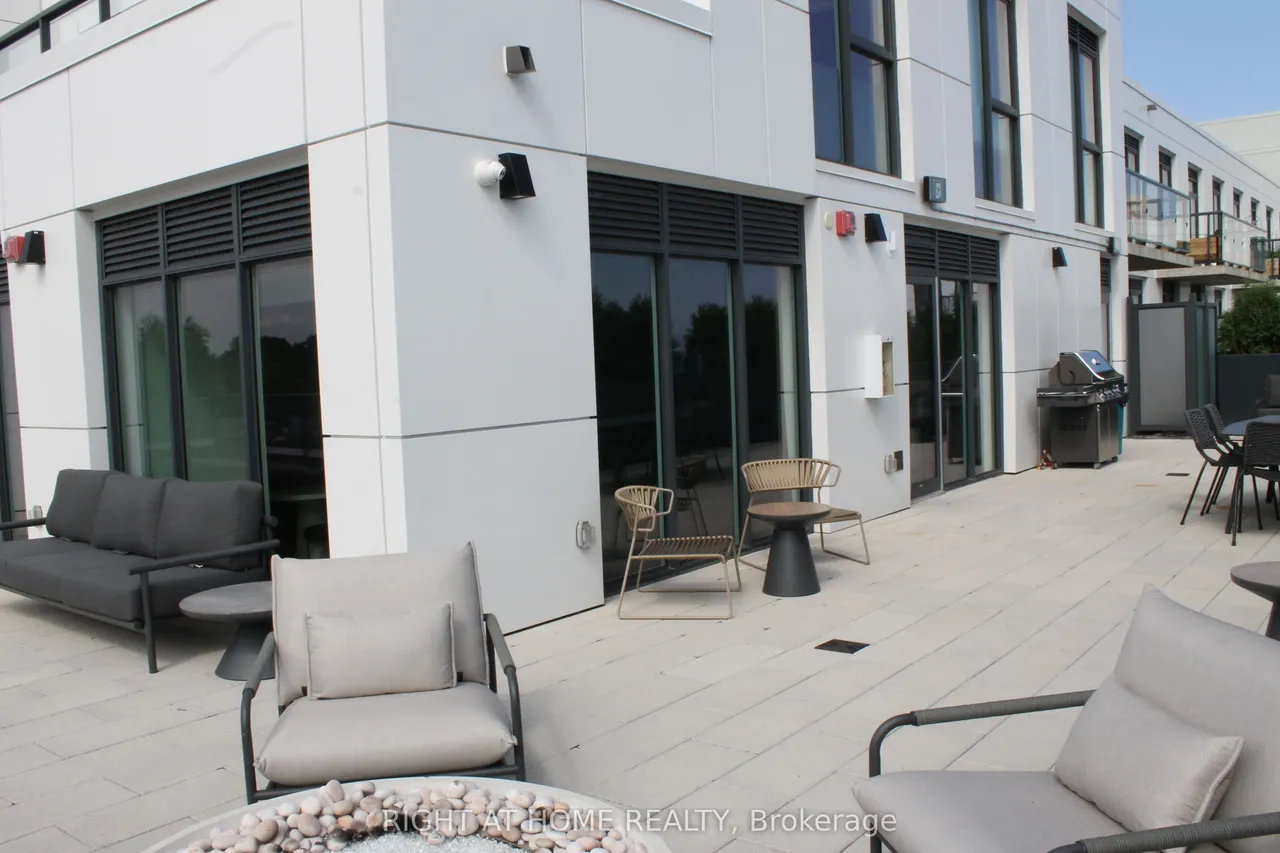 201 BROCK Street S, Unit 211 — photo 38