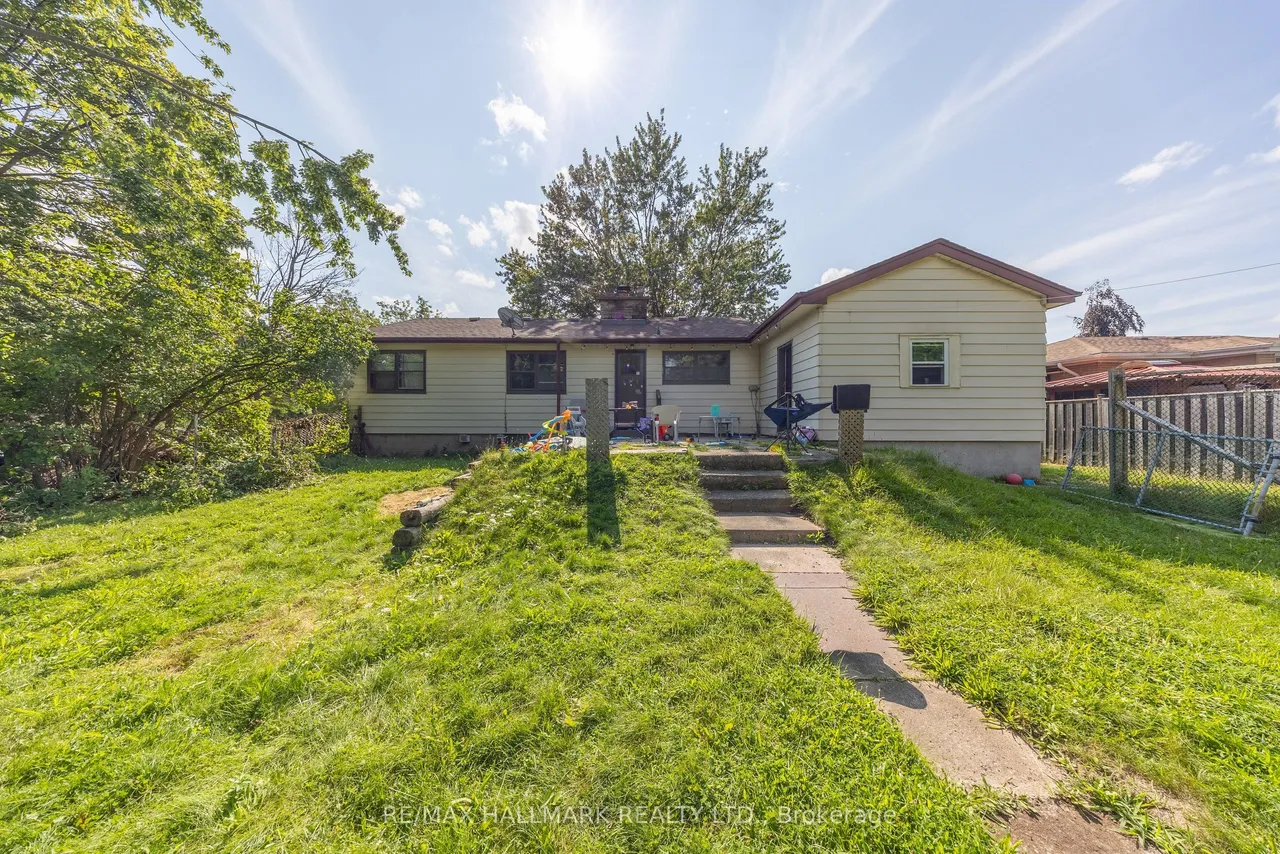 1911 Glenview Road — photo 2