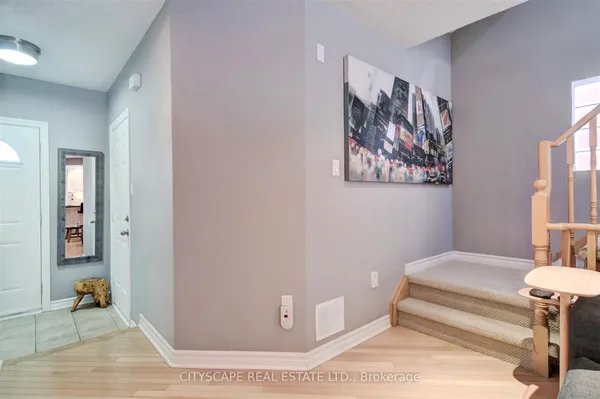 353 Sparrow Circle — photo 2