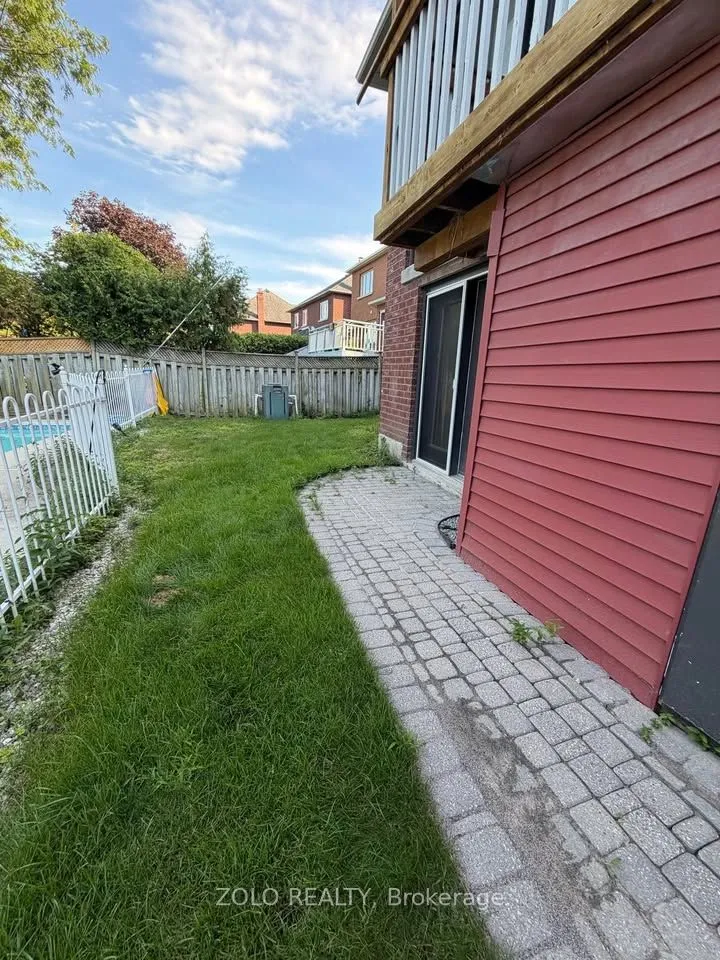 179 Fallingbrook Street — photo 20