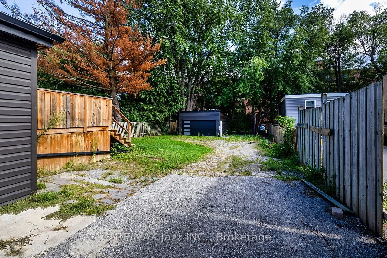 37 Lincoln Street — photo 35