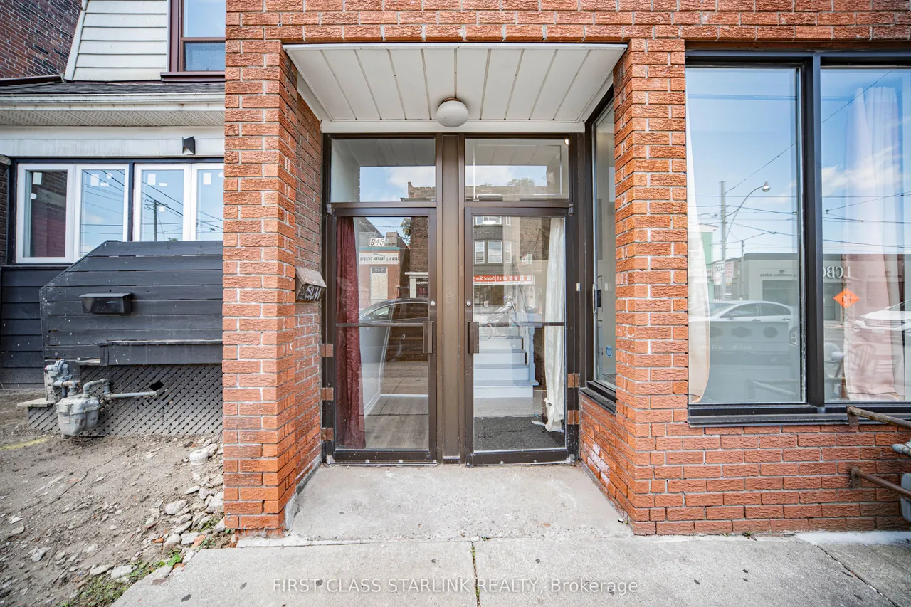 945 Gerrard Street E — photo 2