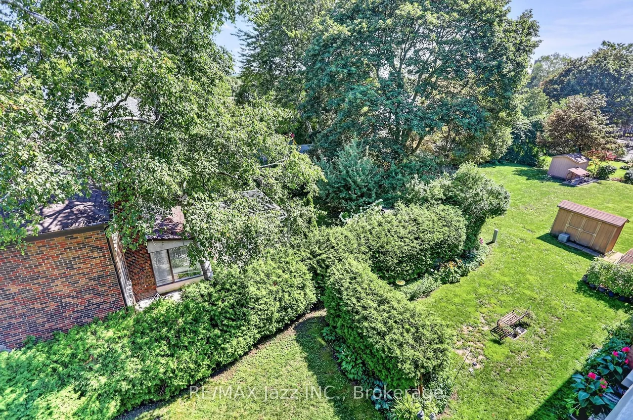 363 Simcoe Street N, Unit 401 — photo 35