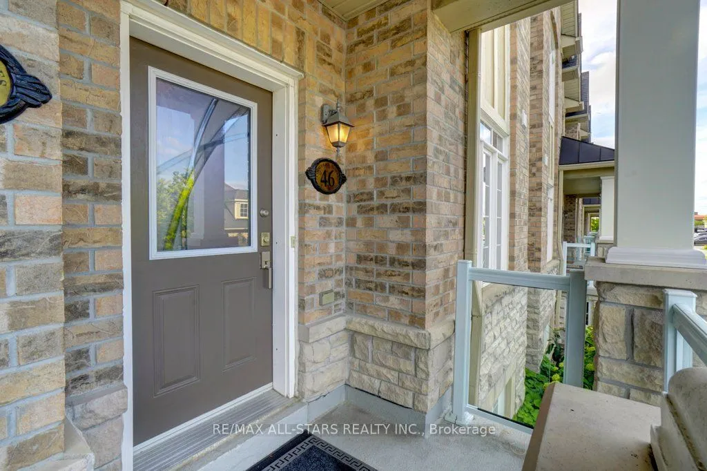 46 Lovegrove Lane, Unit 13 — photo 2