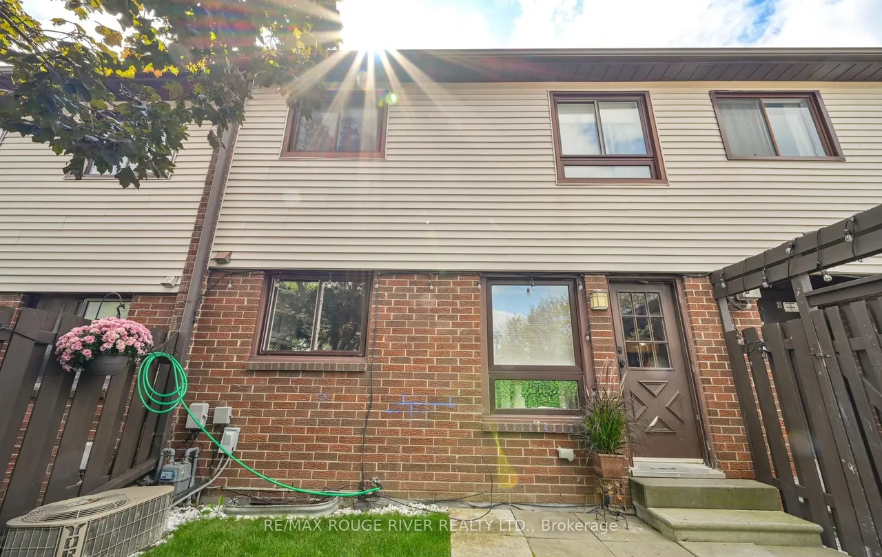 960 Glen Street — photo 40