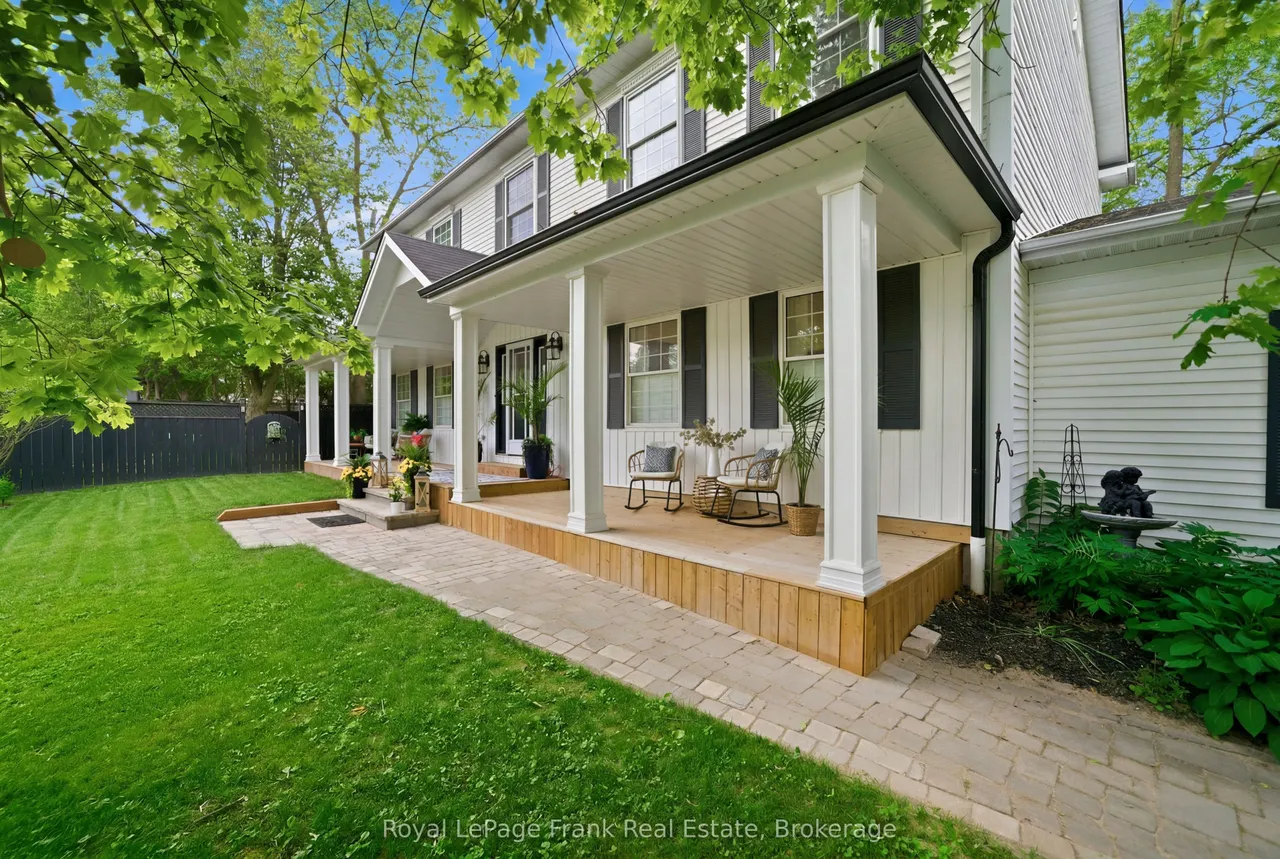 246 Cochrane Street — photo 3