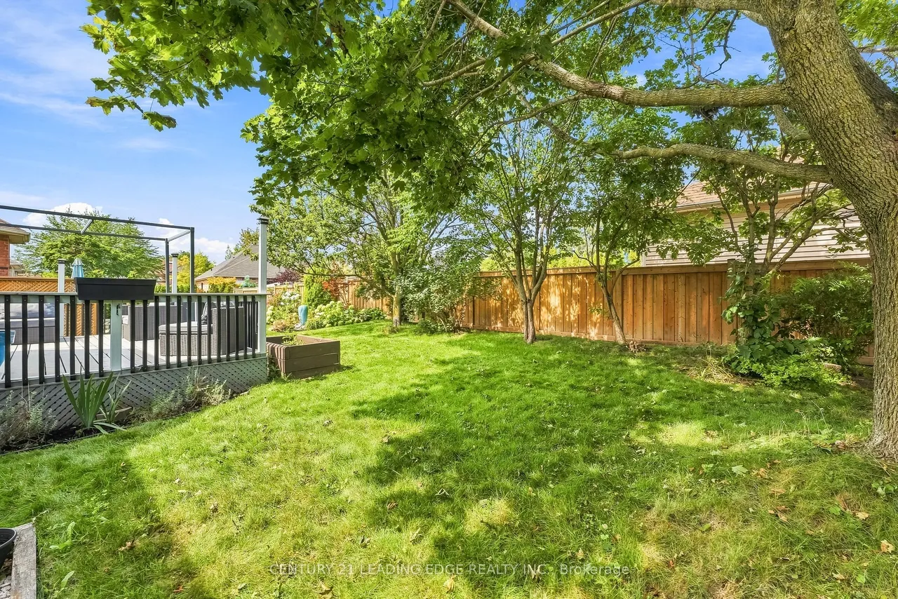 291 Whitby Shores Greenway — photo 48