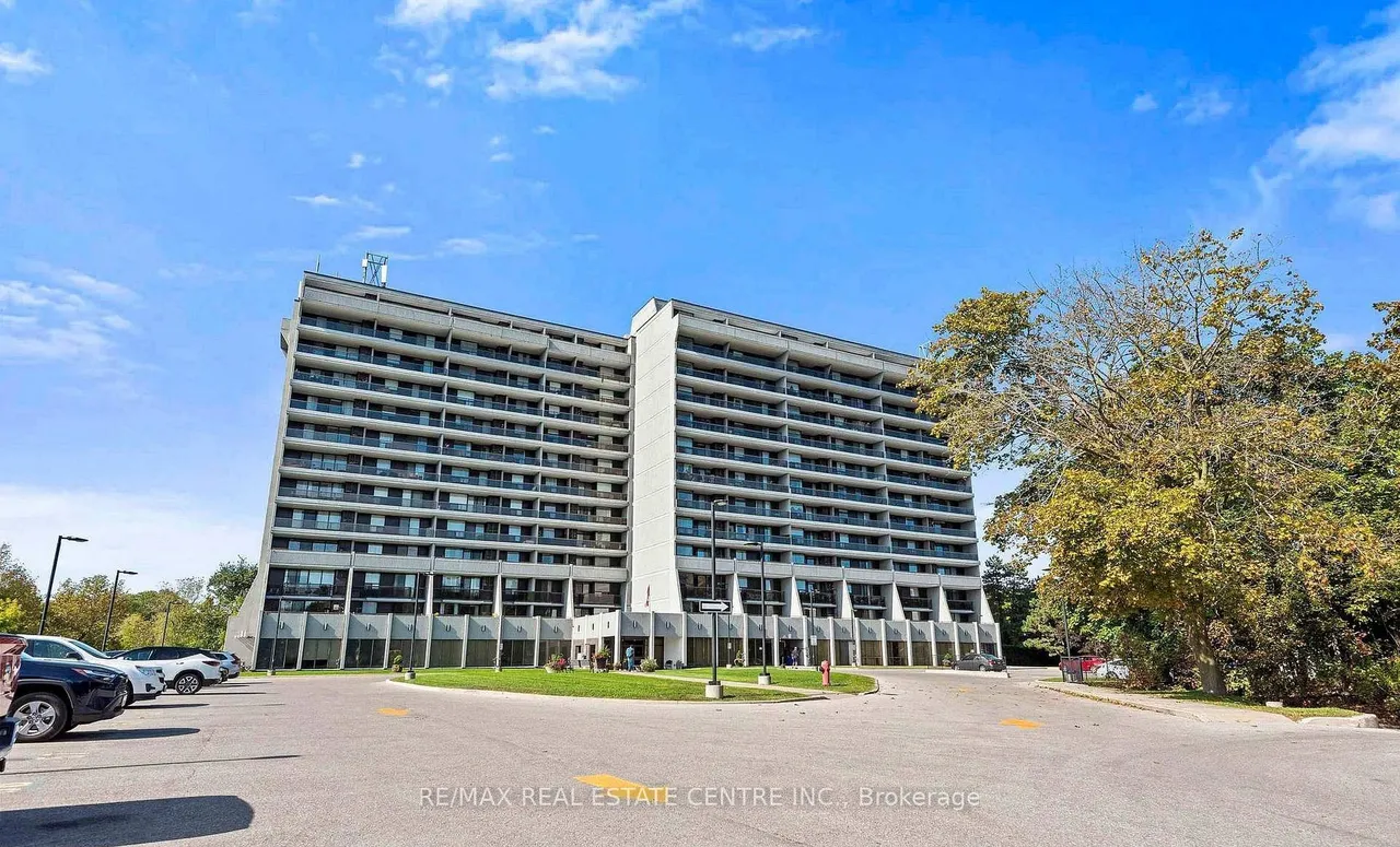 92 Church Street S, Unit 710