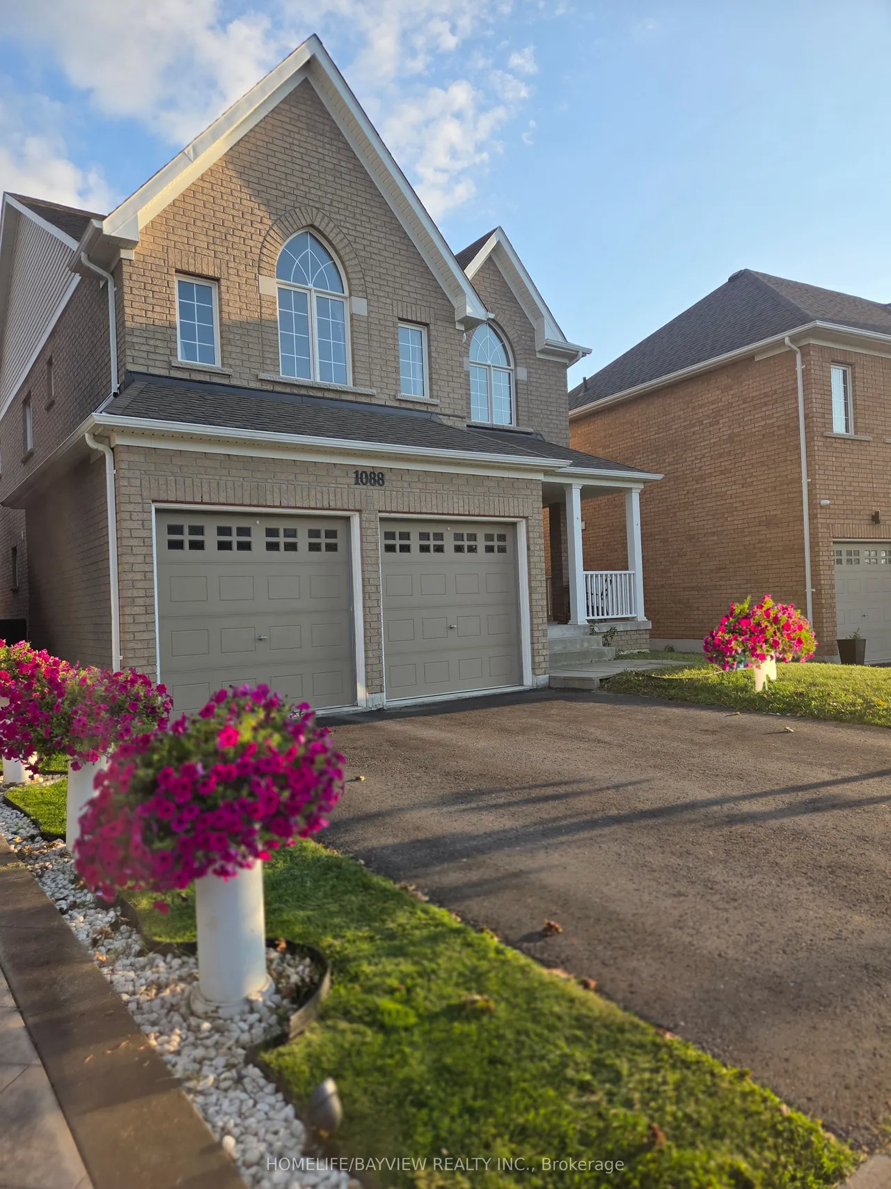 1088 Greenhill Avenue — photo 2