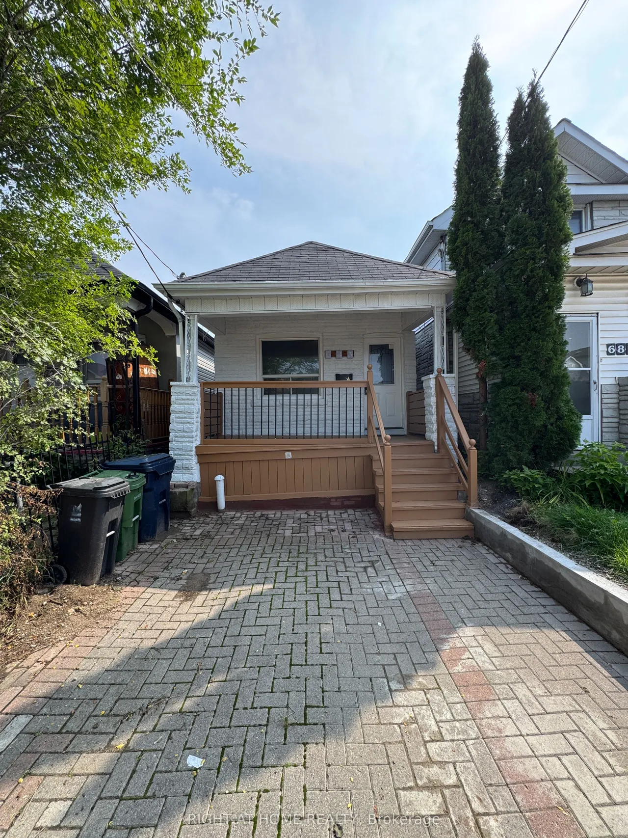683 Mortimer Avenue