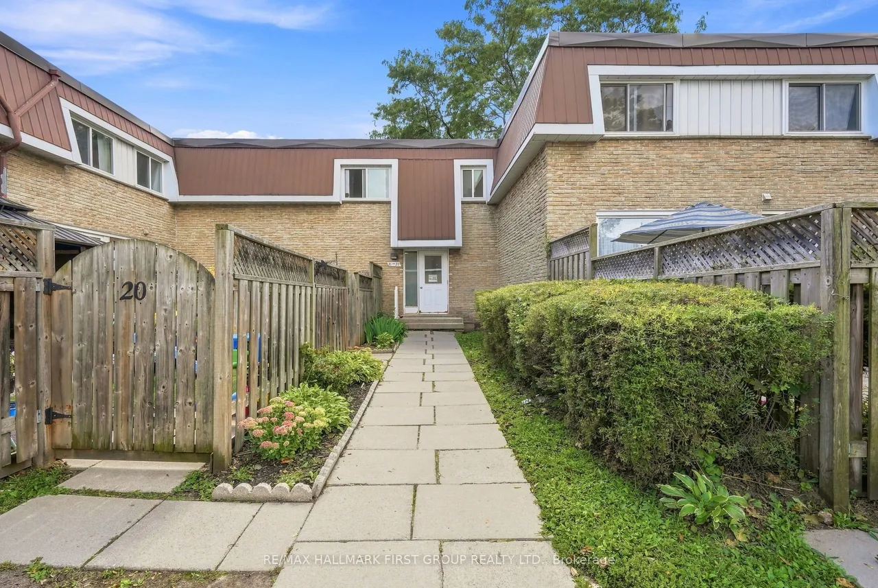 33 Taunton Road E — photo 20