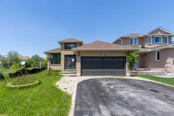 305 Sandringham Drive — photo 2