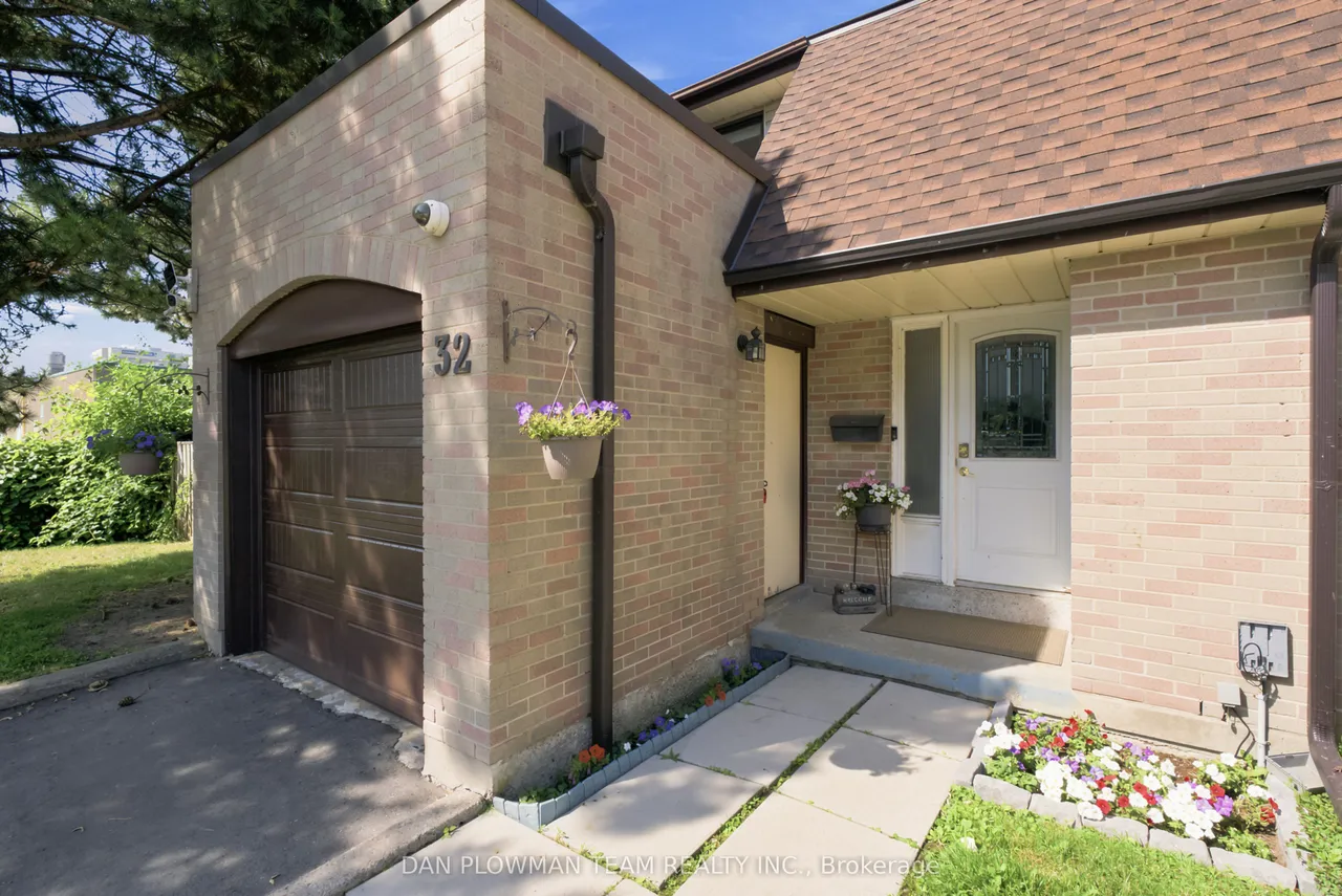 11 Livonia Place, Unit 32 — photo 3