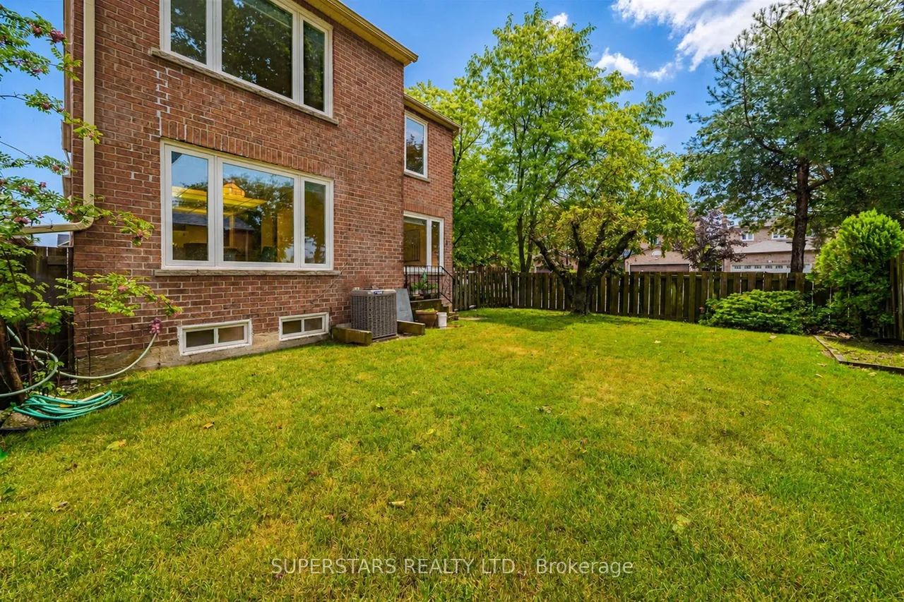 48 Coverdale Crescent — photo 35