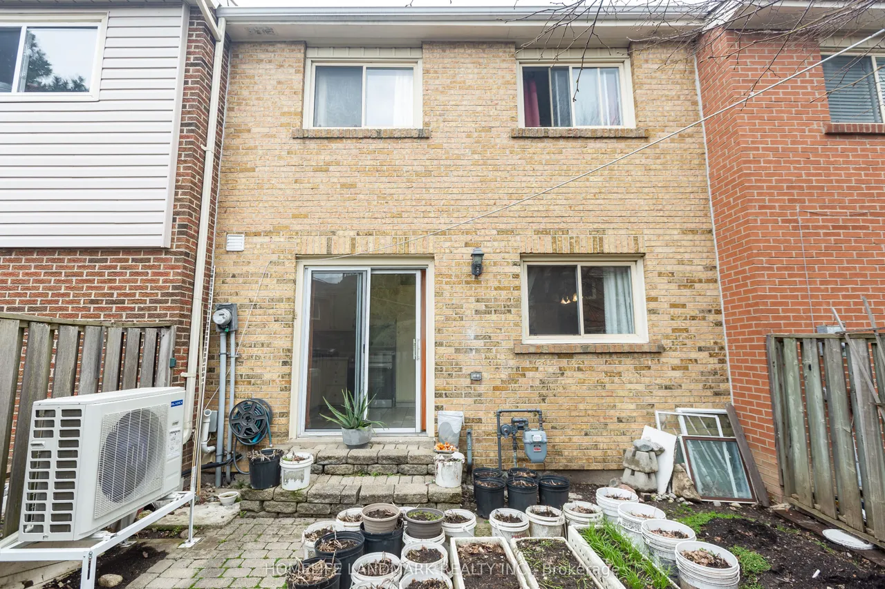 91 L'amoreaux Drive S — photo 24