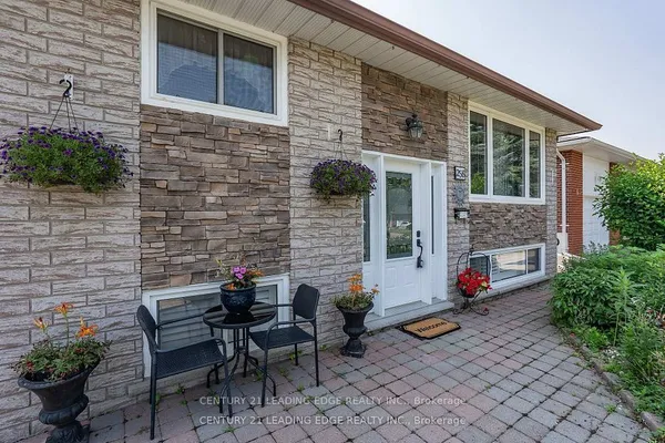 258 Nipigon Street — photo 2