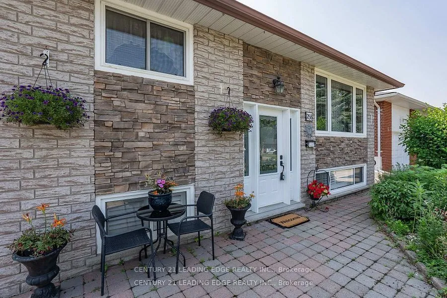 258 Nipigon Street — photo 2