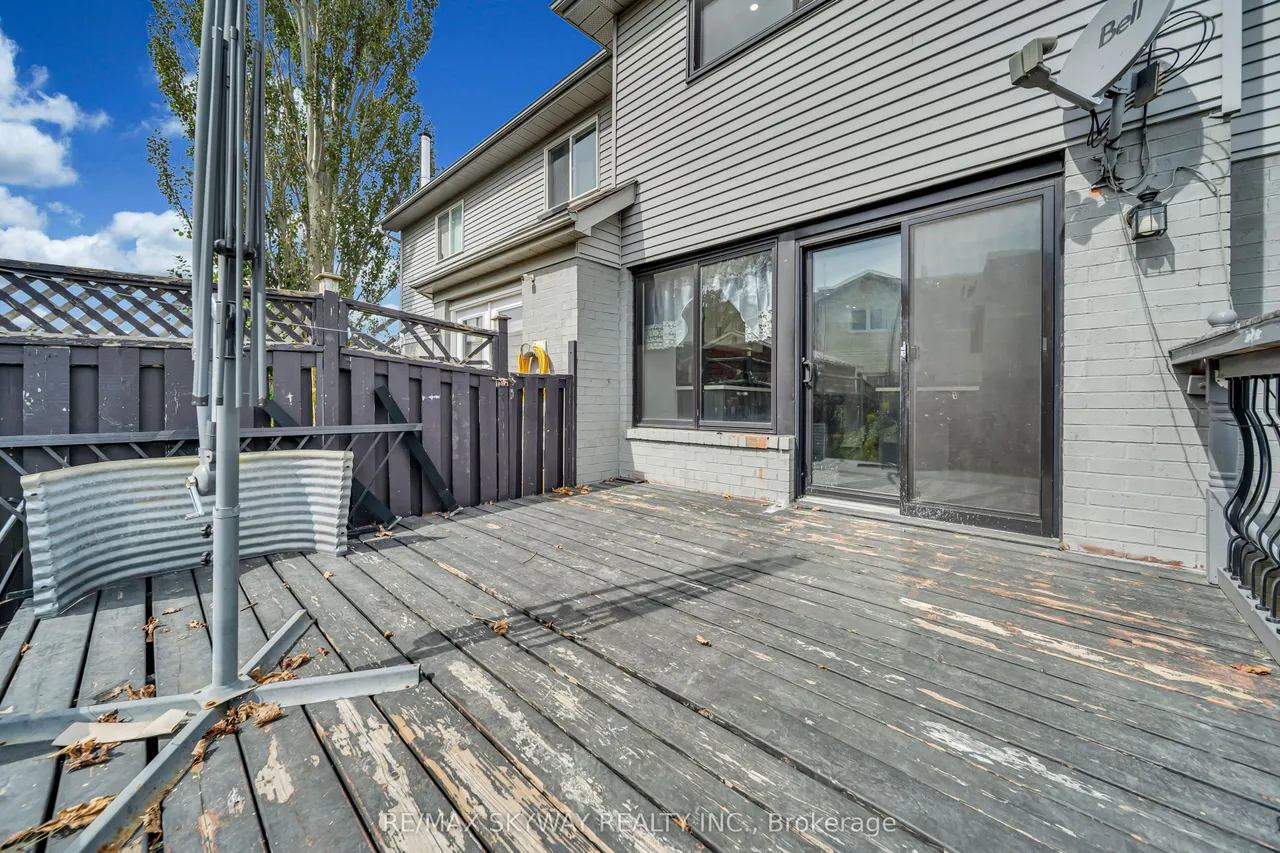 2055 Blue Ridge Crescent — photo 45