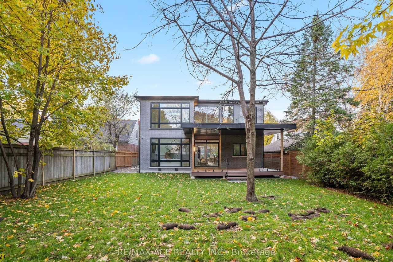 175 Harewood Avenue — photo 49