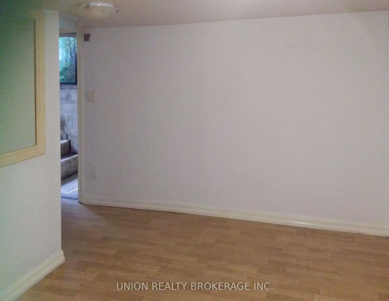 394 Coxwell Avenue — photo 47