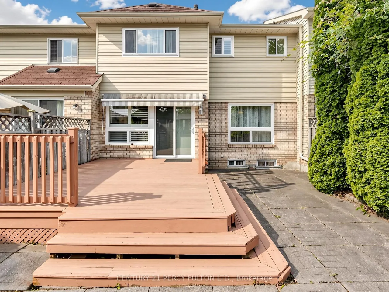 2052 Blue Ridge Crescent — photo 39
