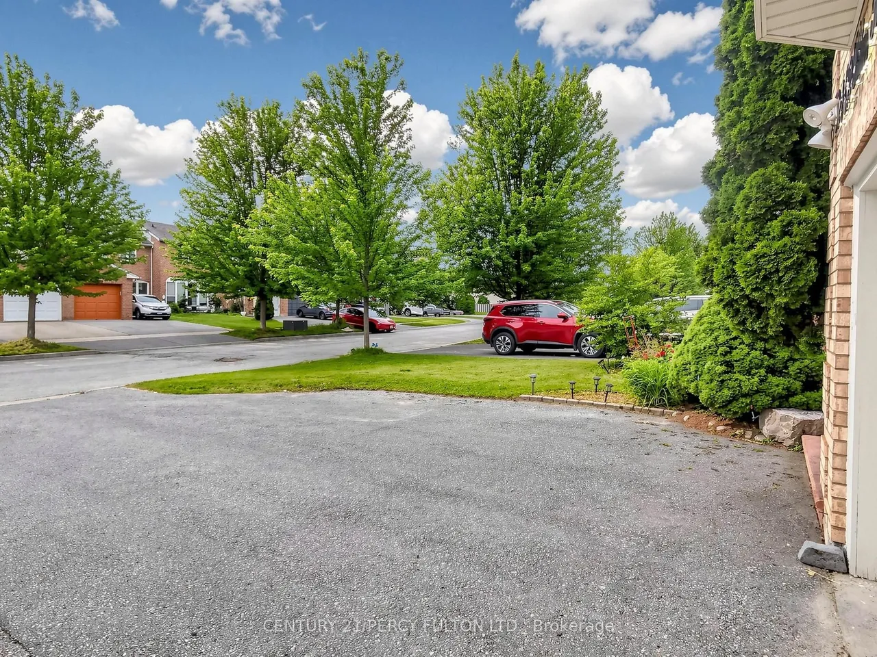 2052 Blue Ridge Crescent — photo 40