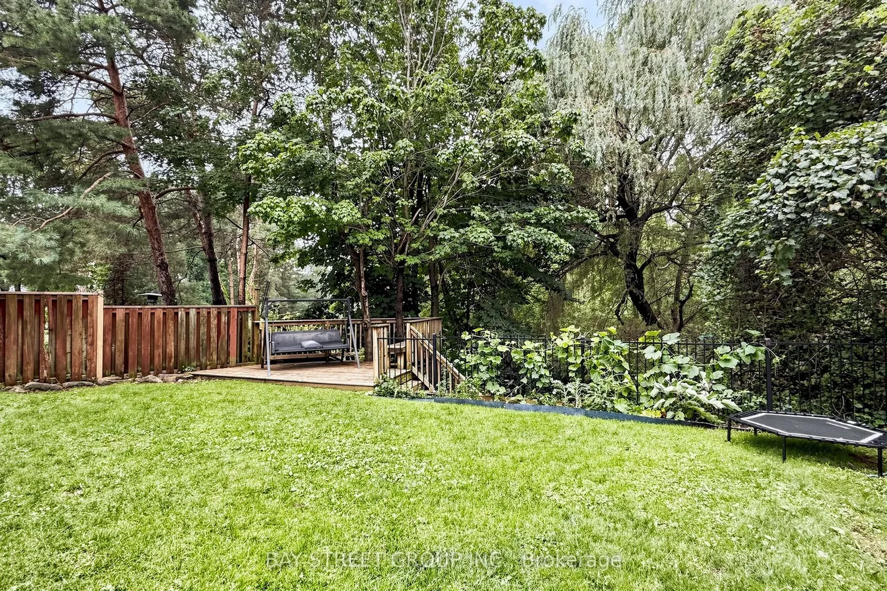 2334 Wildwood Crescent — photo 46