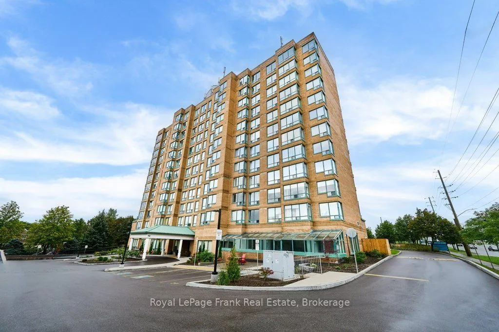 711 Rossland Road E, Unit 806