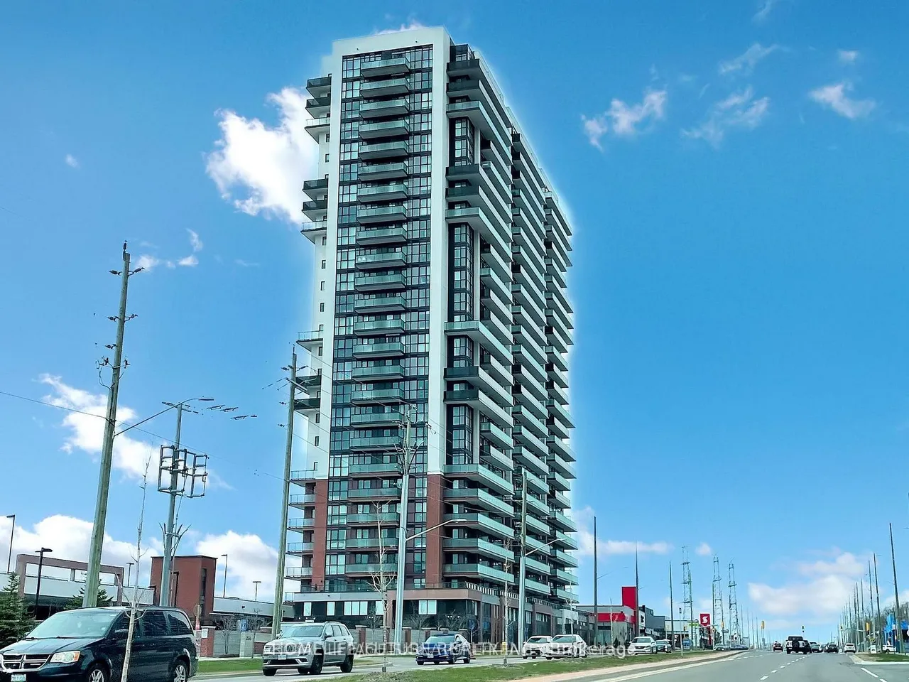 2550 Simcoe Street N, Unit 407