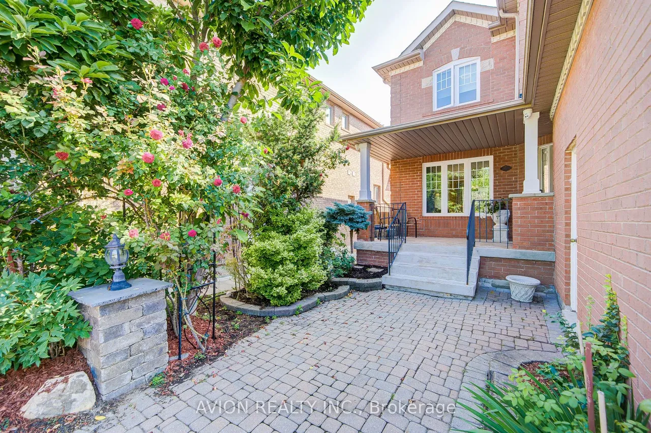 83 Stonebridge Boulevard — photo 3