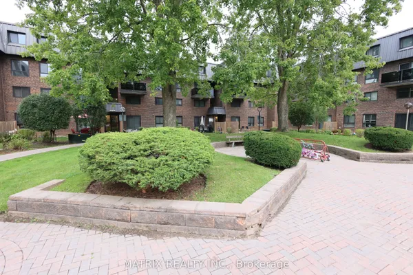 53 Taunton Road E — photo 2