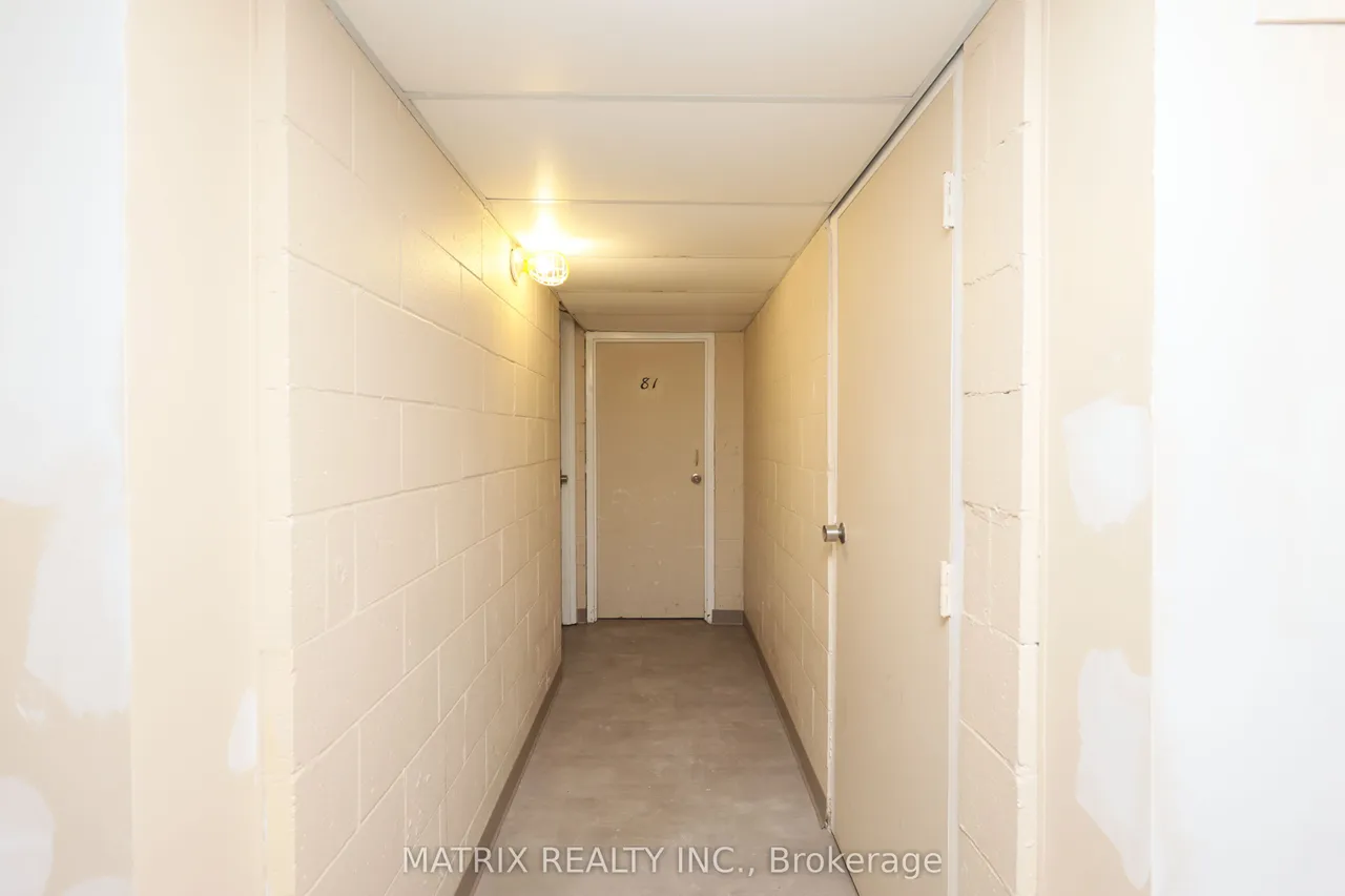 53 Taunton Road E — photo 30