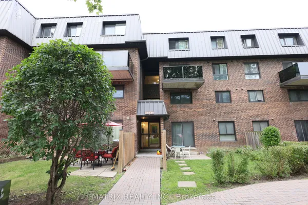 53 Taunton Road E