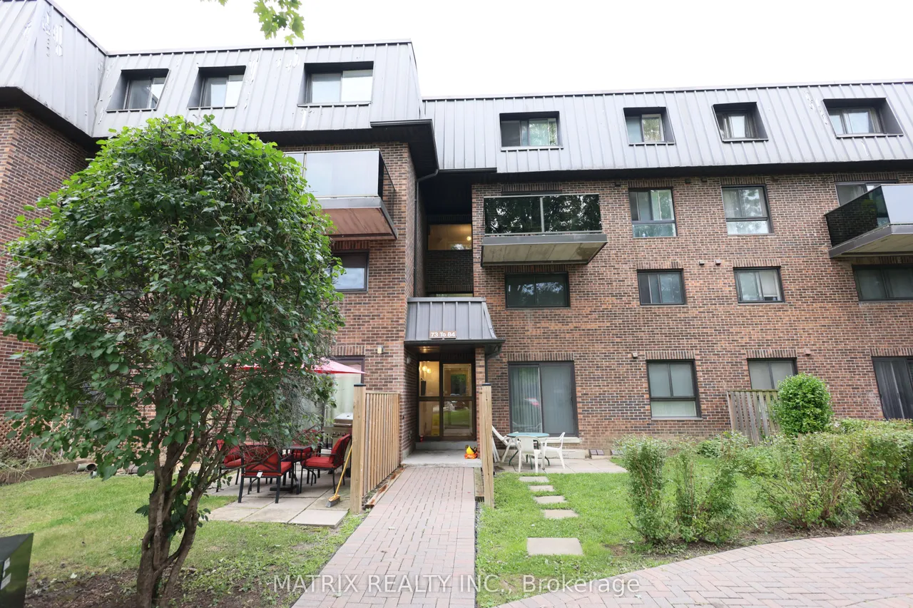 53 Taunton Road E