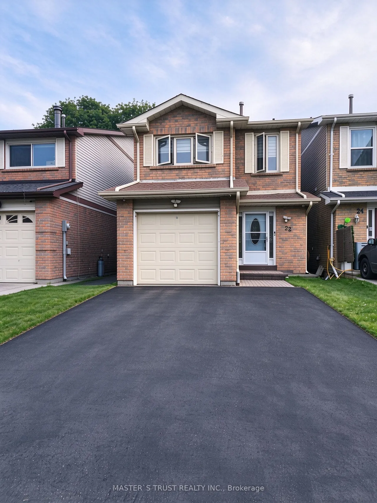 22 O'Halloran Crescent