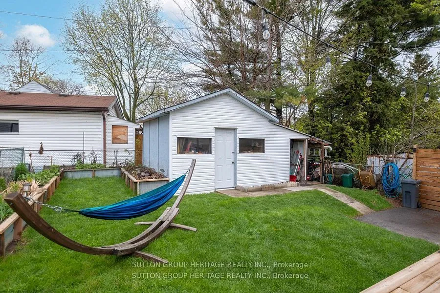 34 Maple Street — photo 26