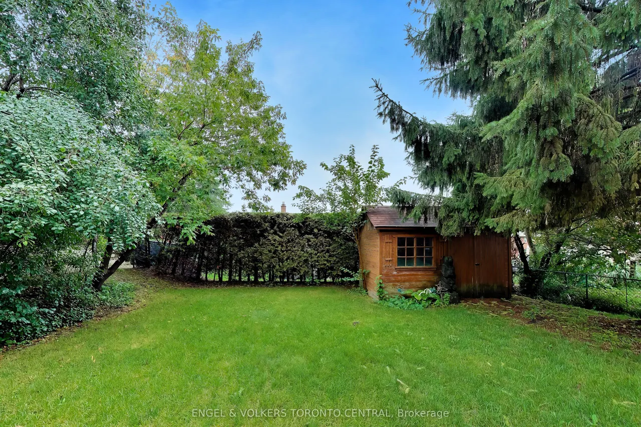 68 Hawley Crescent — photo 16